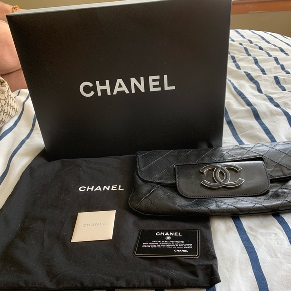 Chanel black clutch - Picture 1 of 8